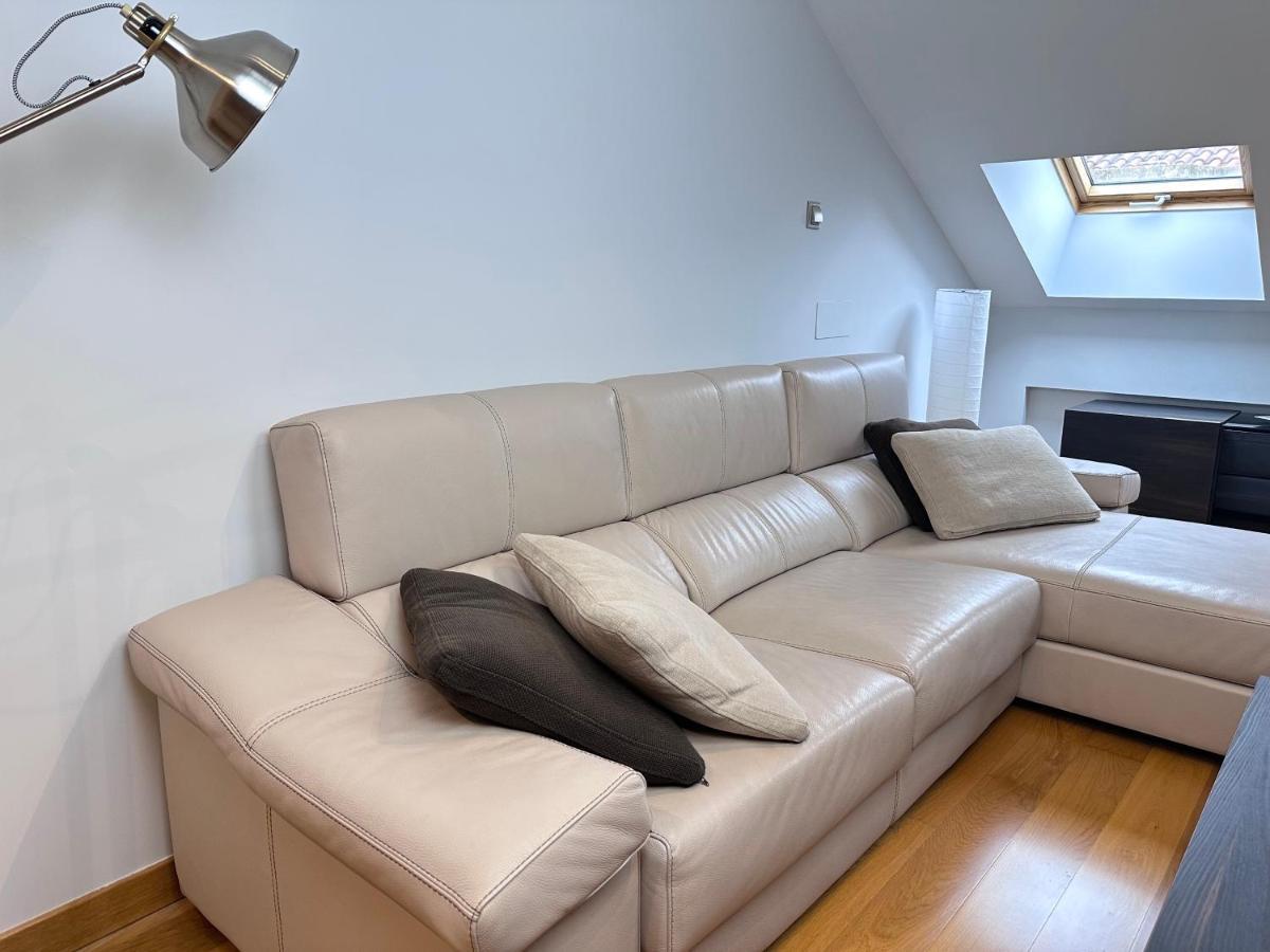 Apartamento Gran Via - Parking Gratis Salamanka Zewnętrze zdjęcie