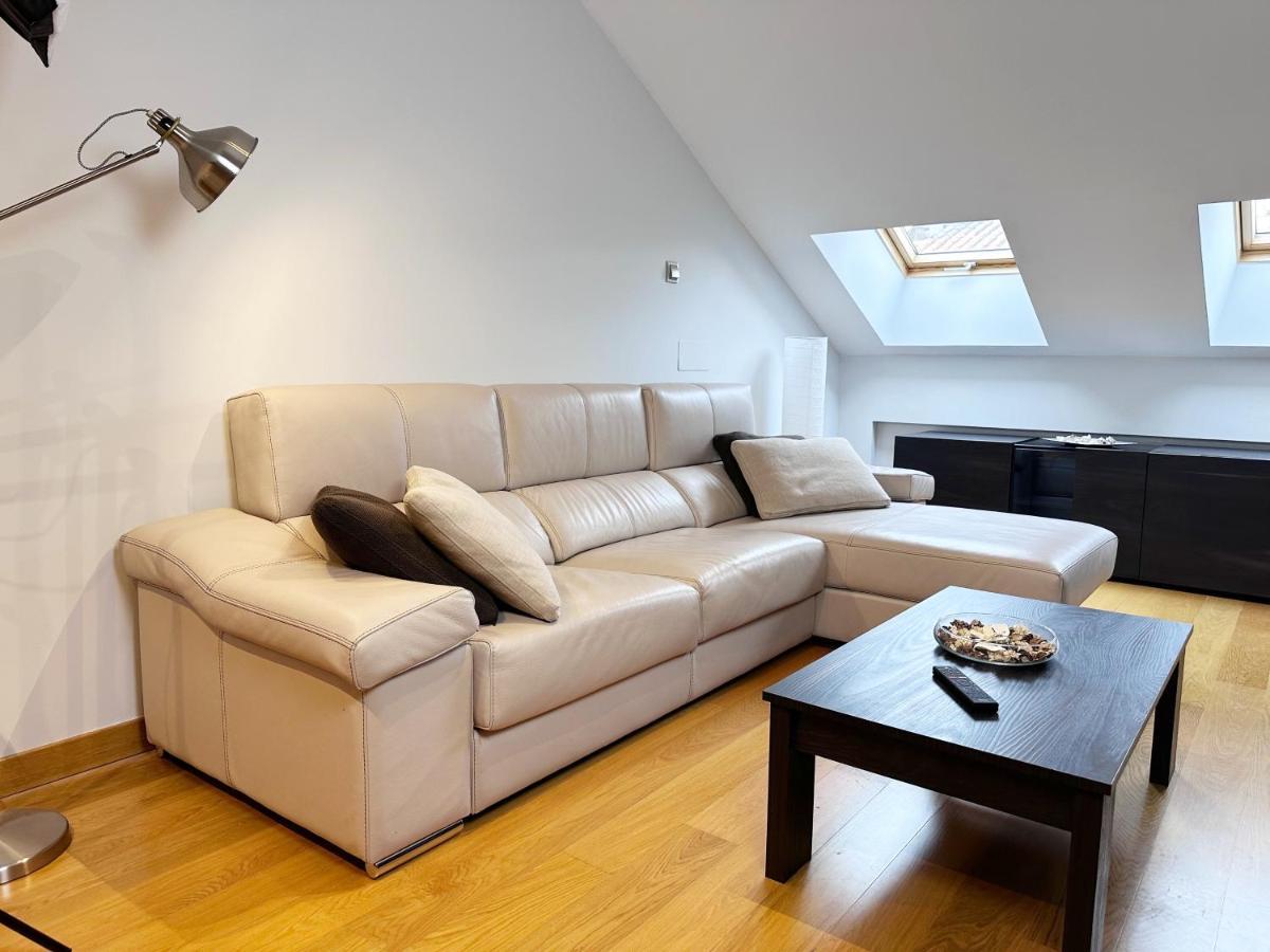 Apartamento Gran Via - Parking Gratis Salamanka Zewnętrze zdjęcie