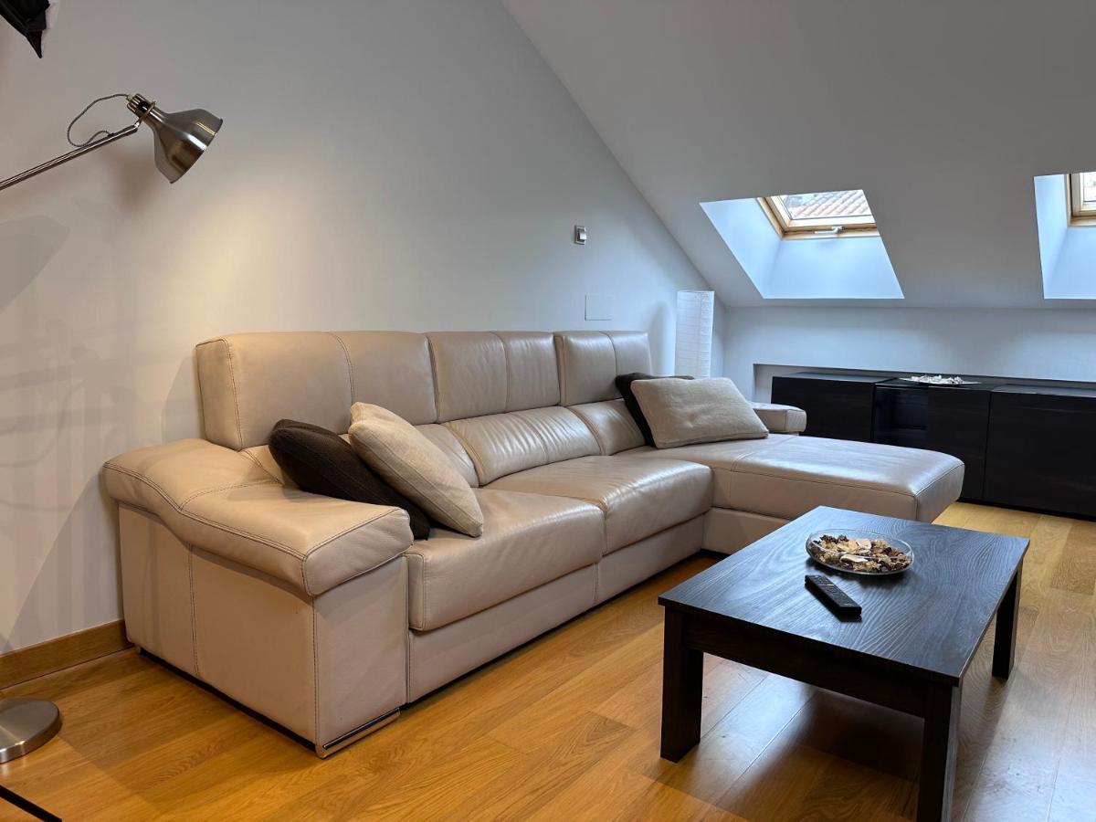 Apartamento Gran Via - Parking Gratis Salamanka Zewnętrze zdjęcie