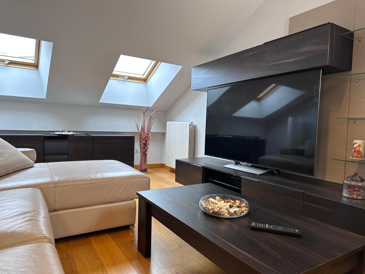 Apartamento Gran Via - Parking Gratis Salamanka Zewnętrze zdjęcie